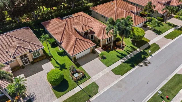 Residence photo 2