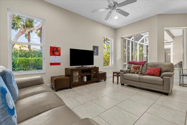 Residence photo 30