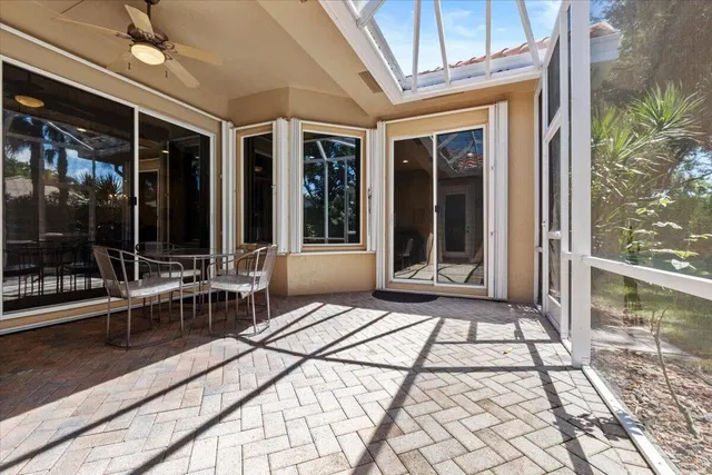 Residence photo 41