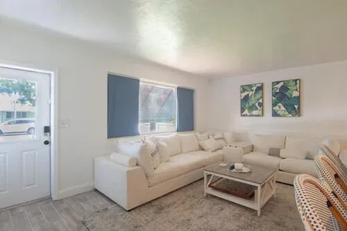 SoSo West Palm Beach Residence photo 3
