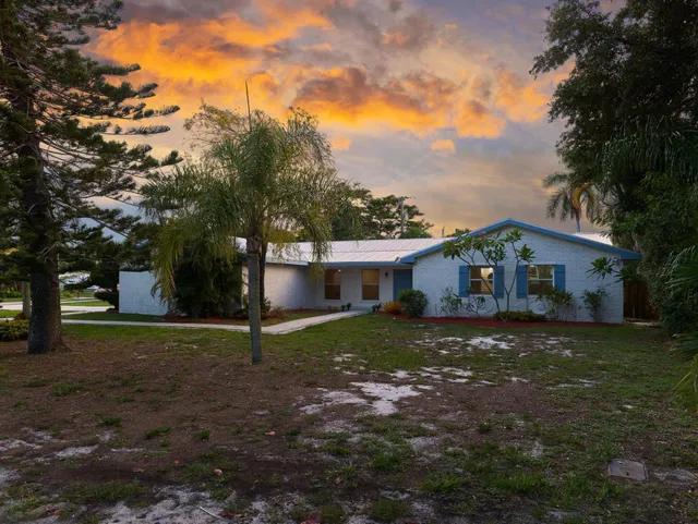 Residence photo 2