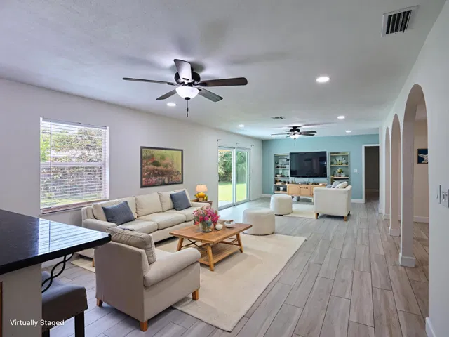 Residence photo 5