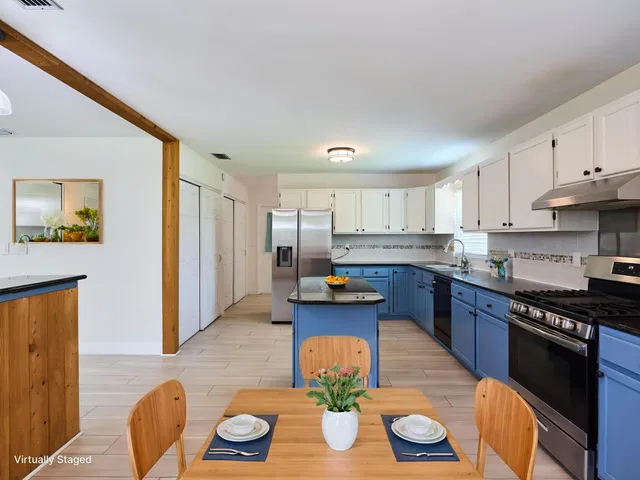 Residence photo 8