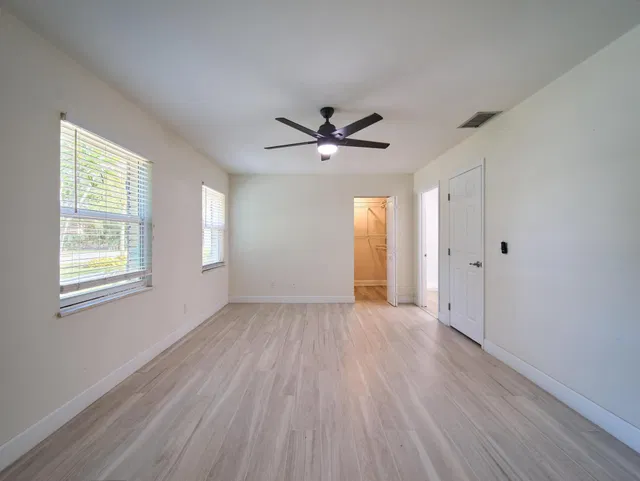Residence photo 35