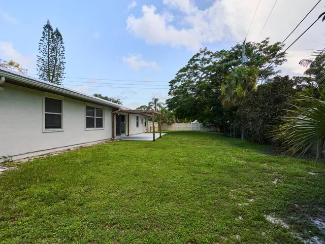Residence photo 43