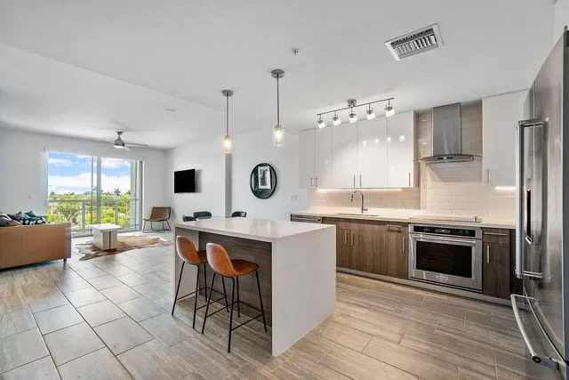 236 Fifth Avenue Unit 303 photo 5