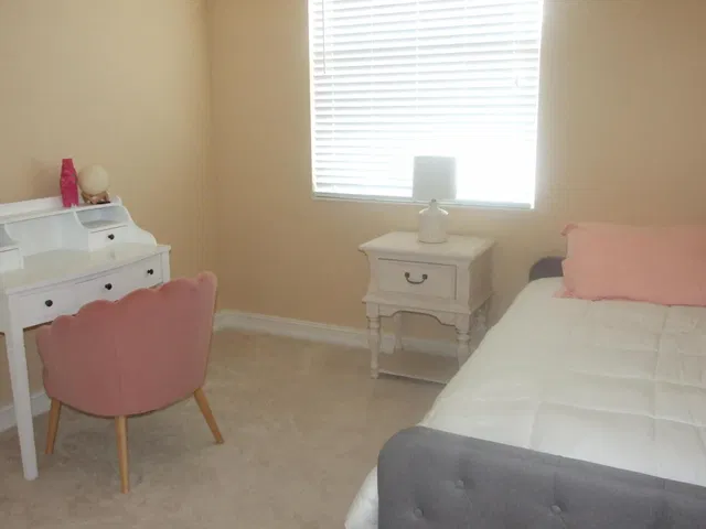 Unit 809 photo 13