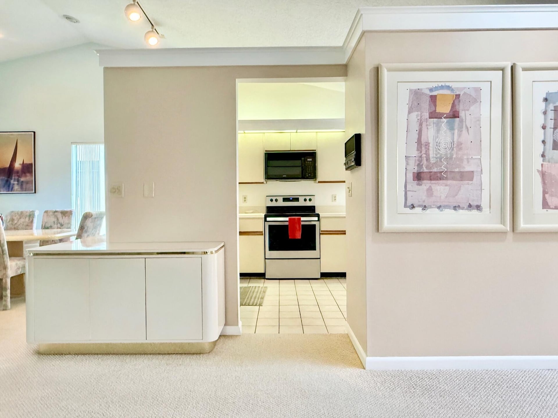 Unit 202 photo 9