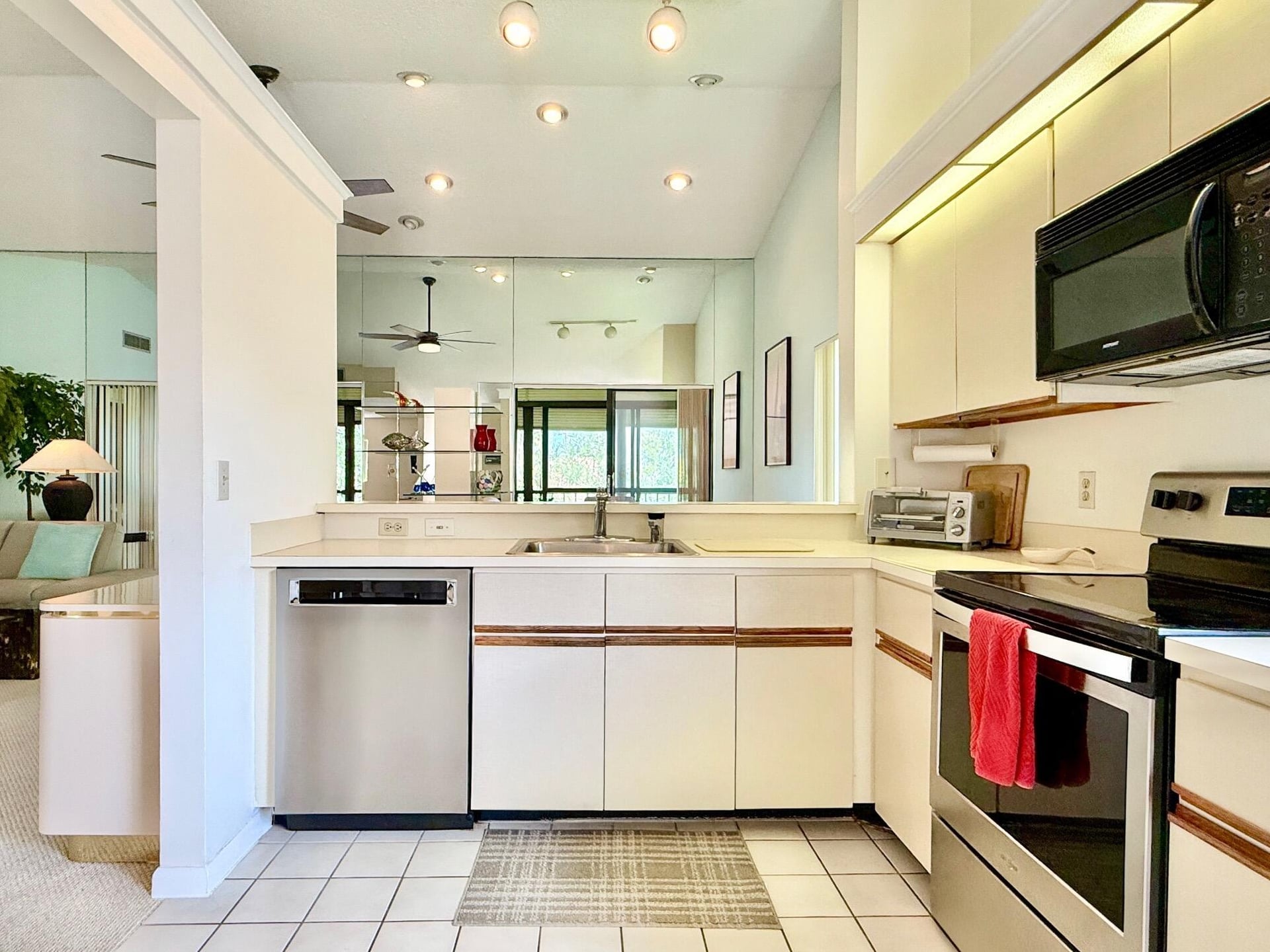 Unit 202 photo 10