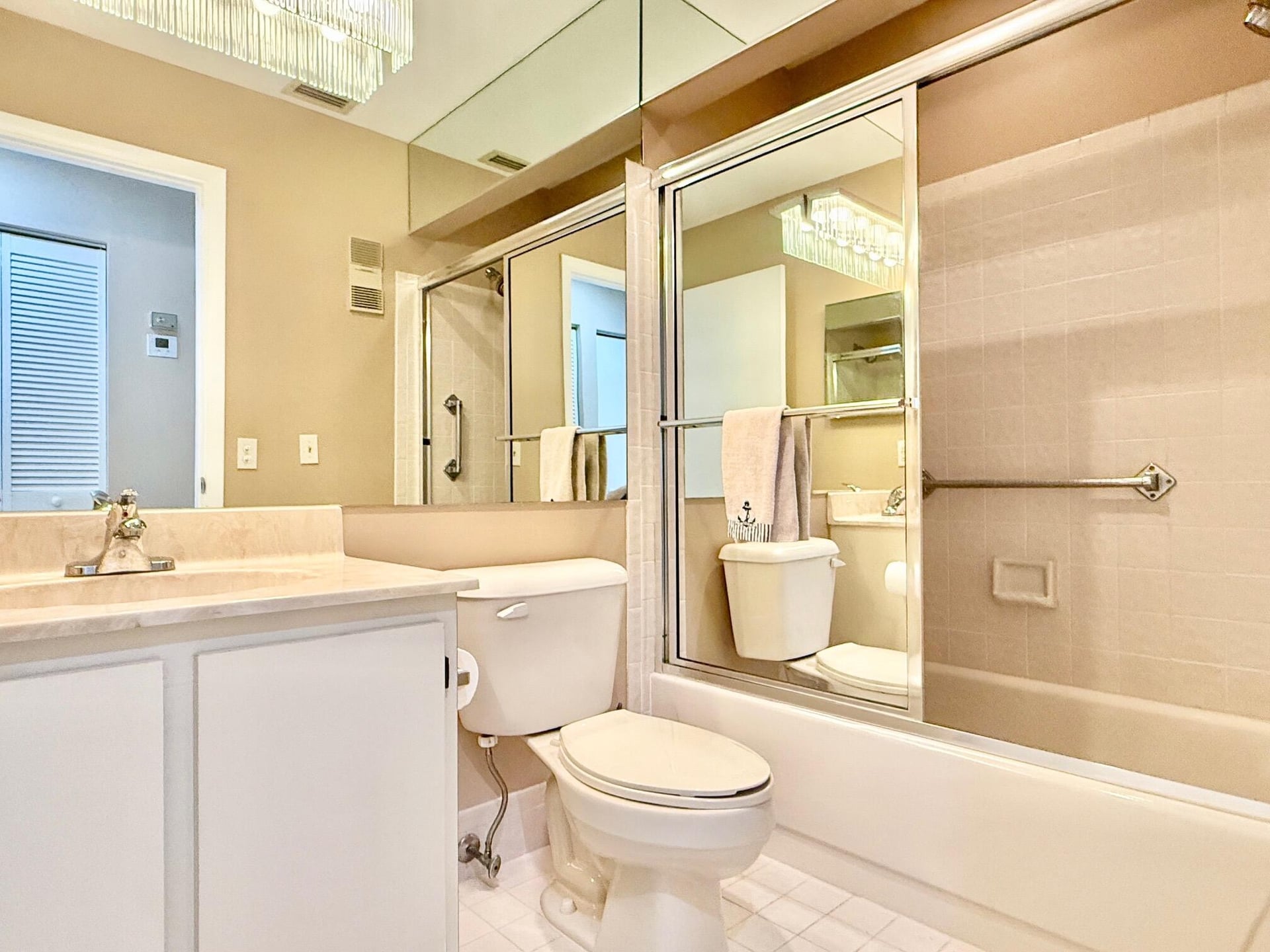 Unit 202 photo 29