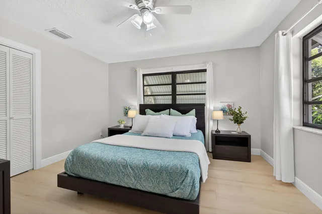 Unit Apartment photo 9