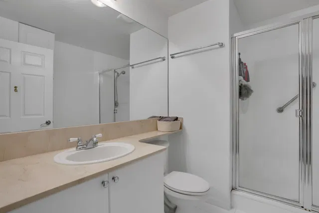 233 S Federal Boca Unit 325 photo 17