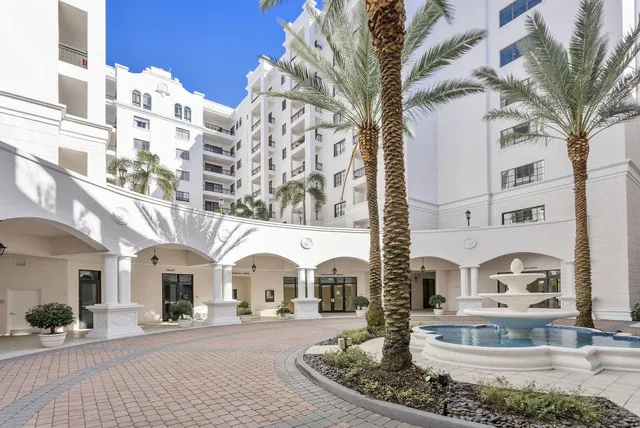 233 S Federal Boca Unit 325 photo 23