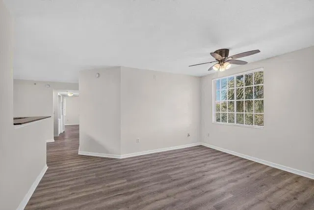  Residence photo 5