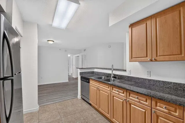  Residence photo 9