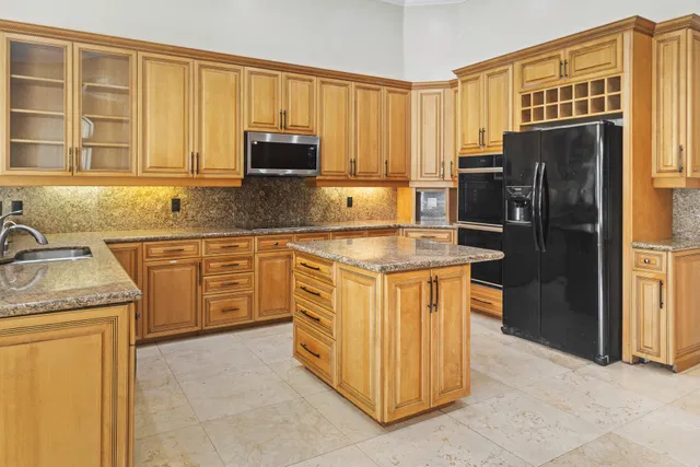  Residence photo 12