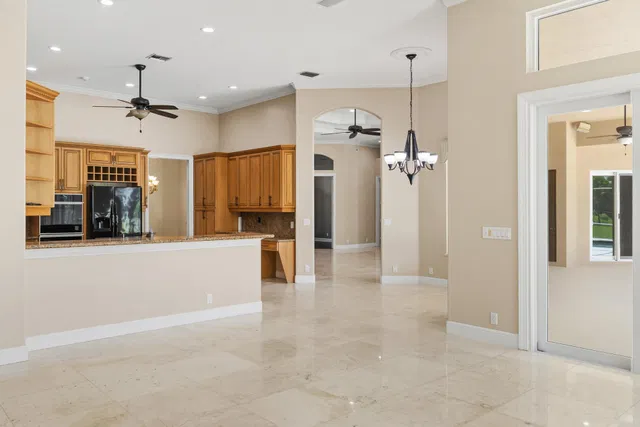  Residence photo 13