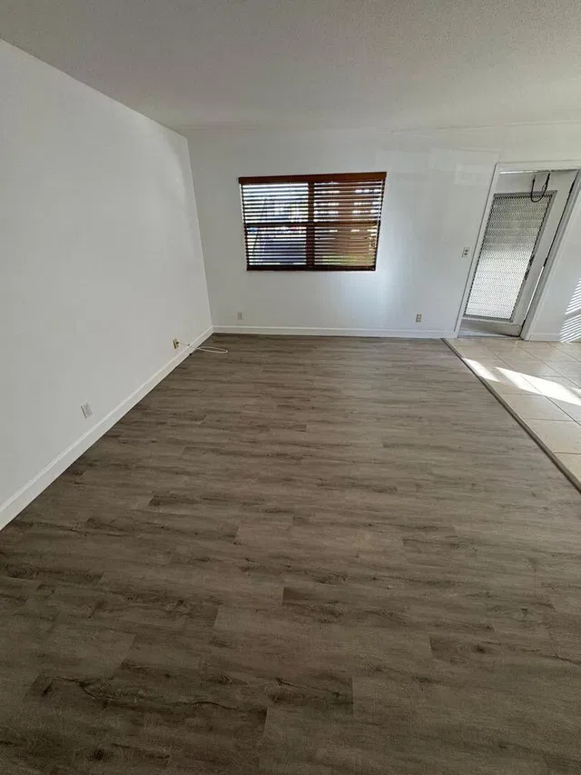 Residence photo 6