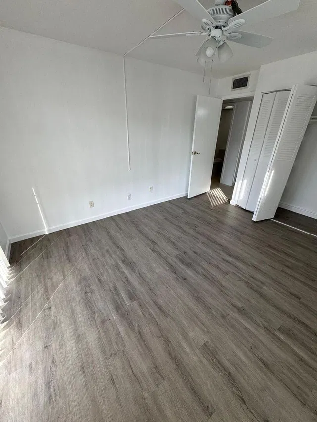 Residence photo 12