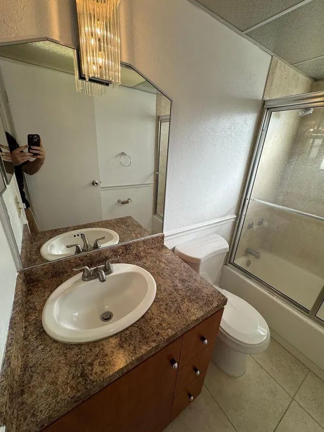 Residence photo 17