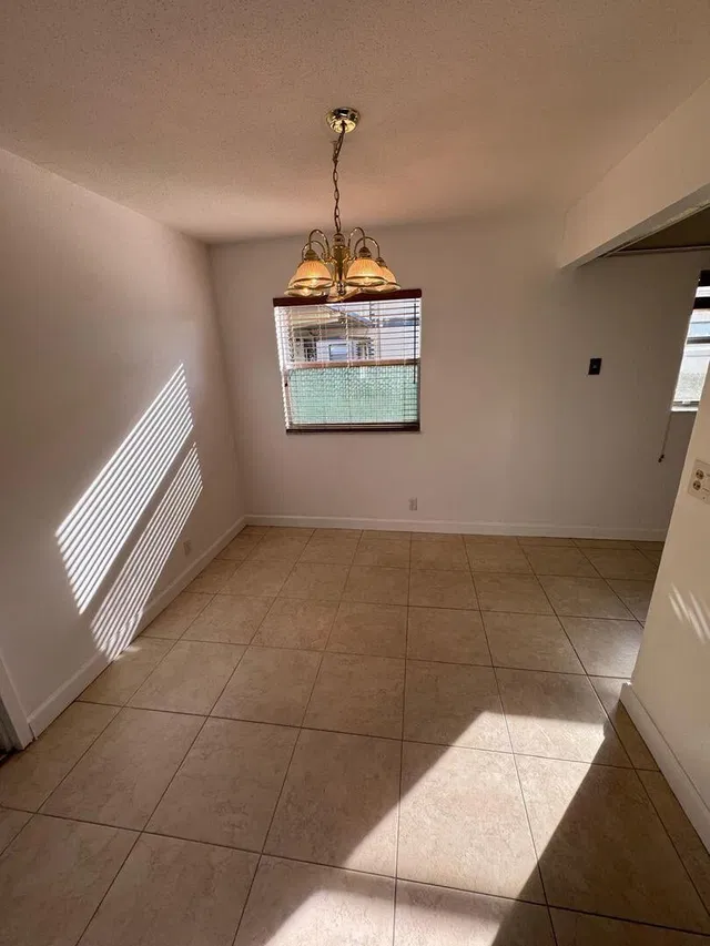Residence photo 25