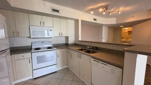 Flagler Pointe Unit 630 photo 2