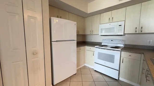 Flagler Pointe Unit 630 photo 3