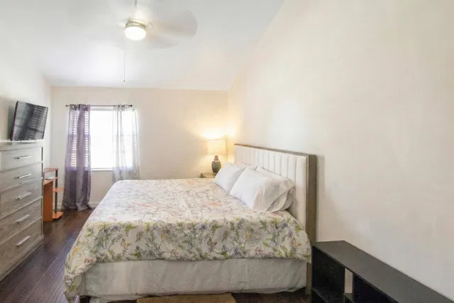 Residence photo 12
