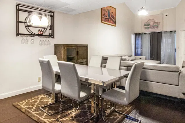 Residence photo 25