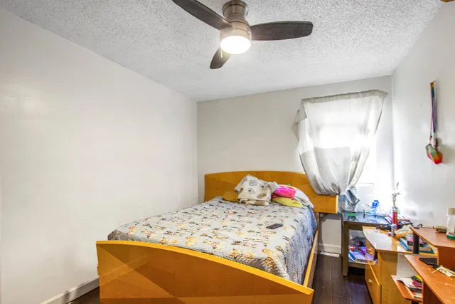 Residence photo 32