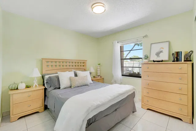 Residence photo 8