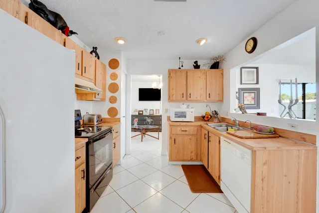 Residence photo 11