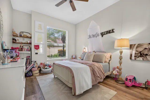 Residence photo 25