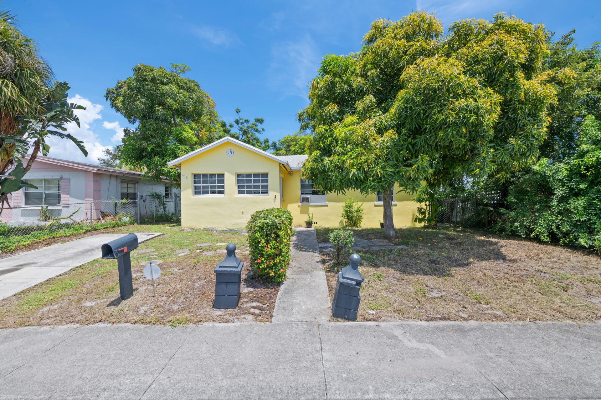 Residence photo 2