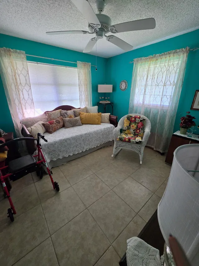 Residence photo 10