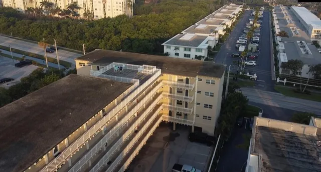South Palm Beach Unit 309 photo 26