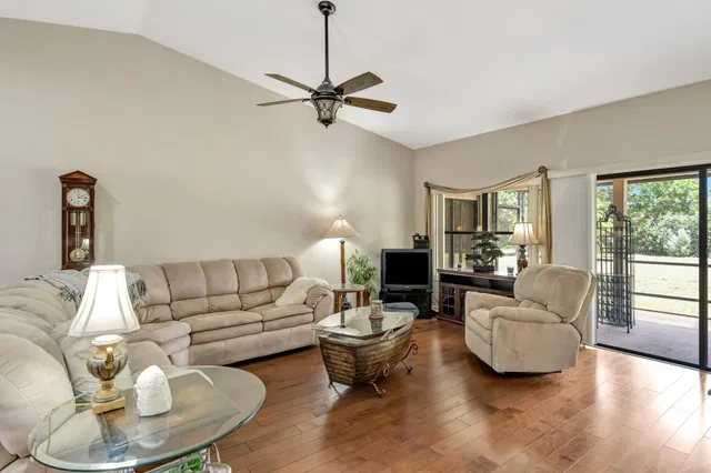 Residence photo 10