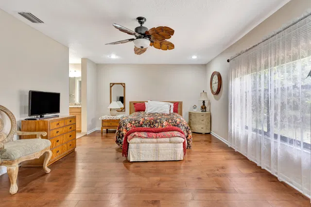 Residence photo 33