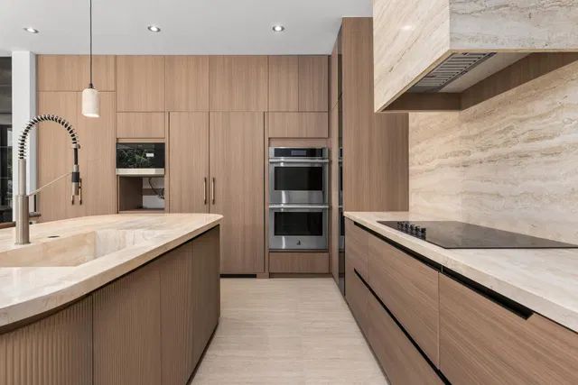 Residence photo 11