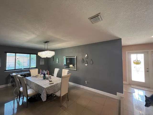  Residence photo 12