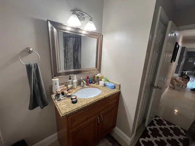  Residence photo 17