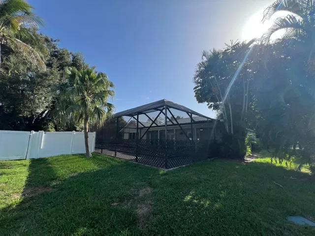  Residence photo 25