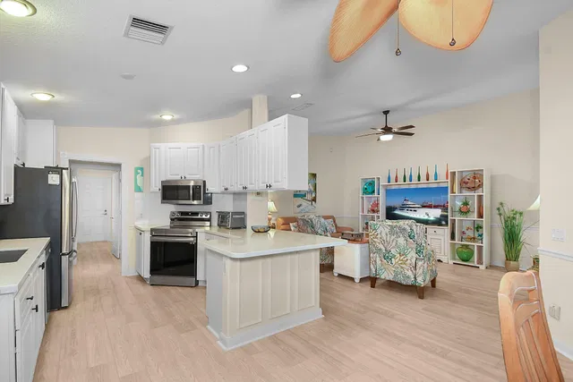 Residence photo 5