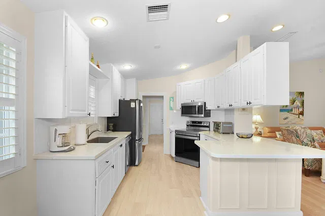 Residence photo 6