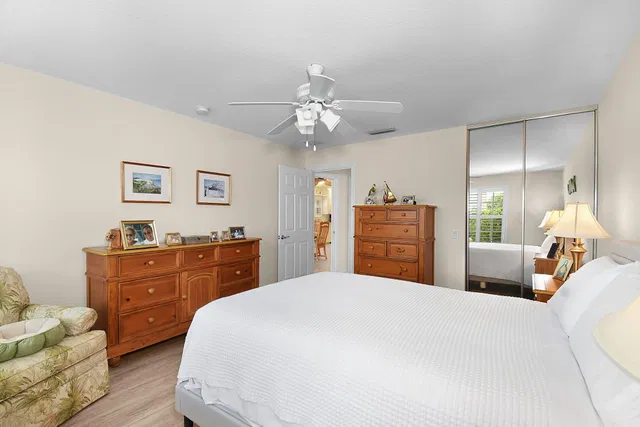 Residence photo 11