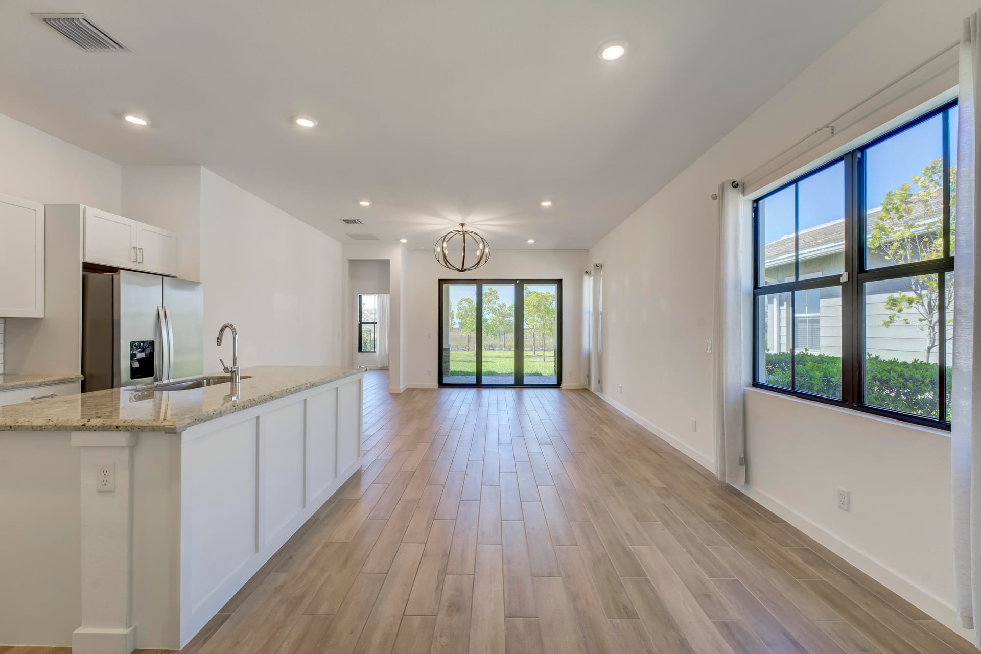  Residence photo 5
