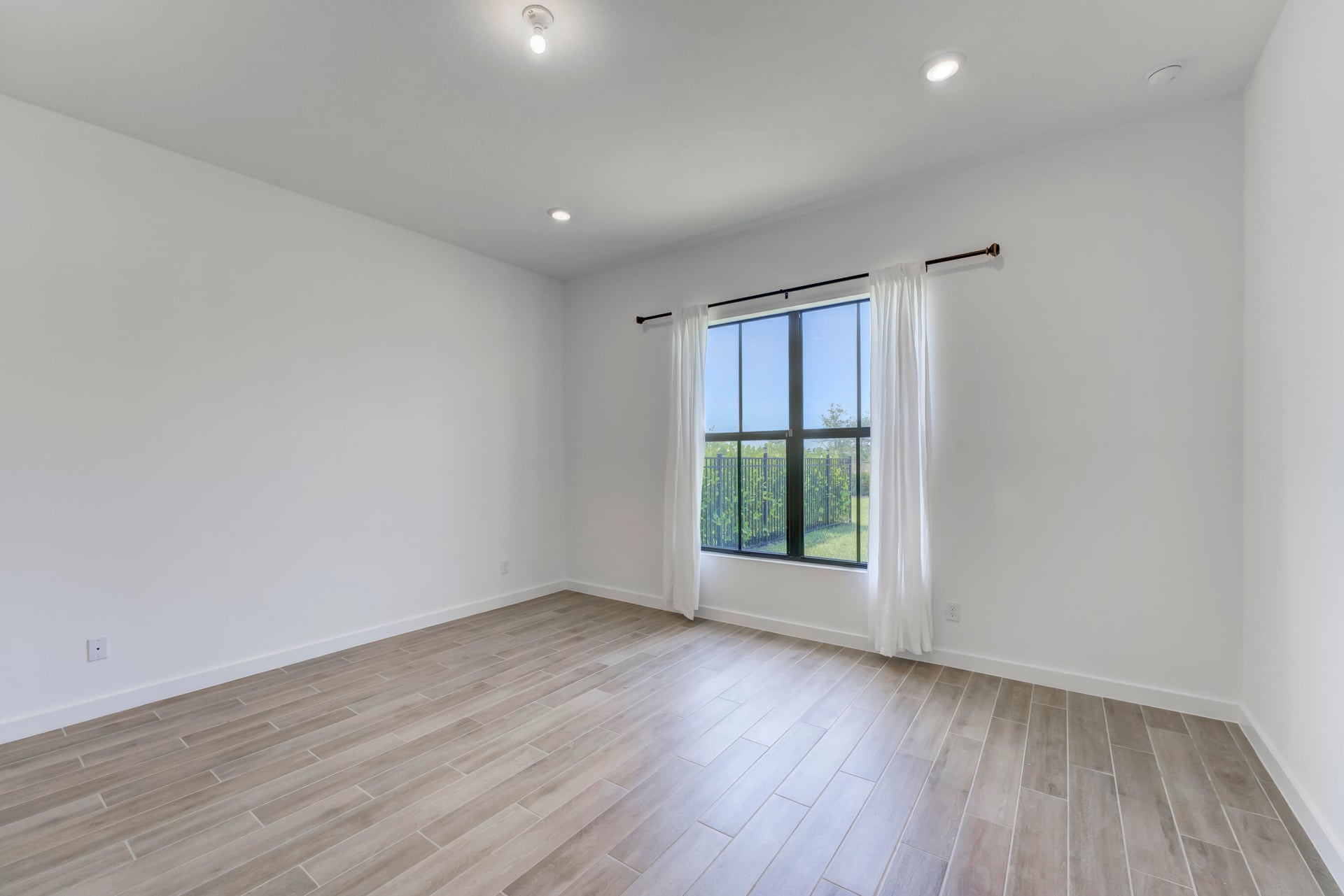  Residence photo 13
