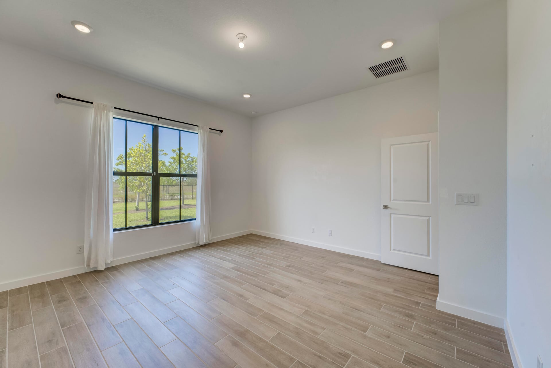  Residence photo 17