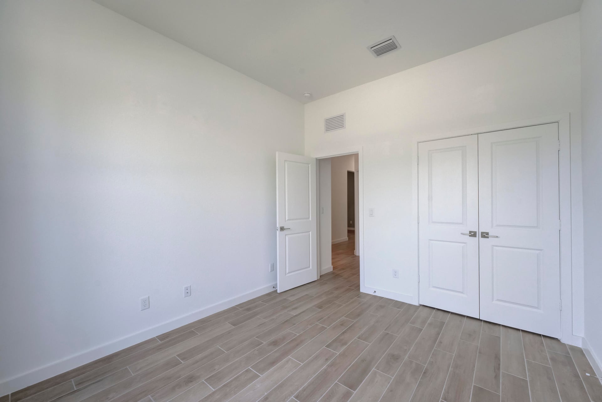  Residence photo 30