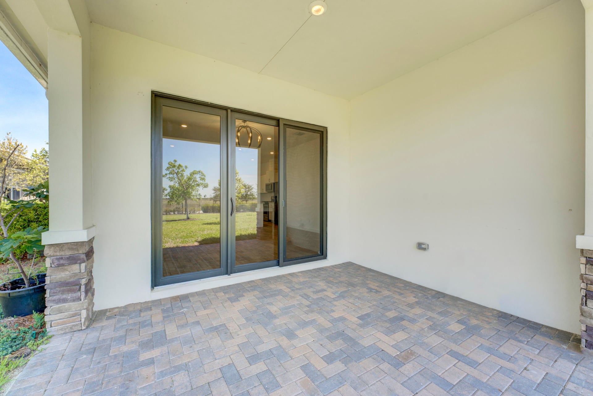  Residence photo 36